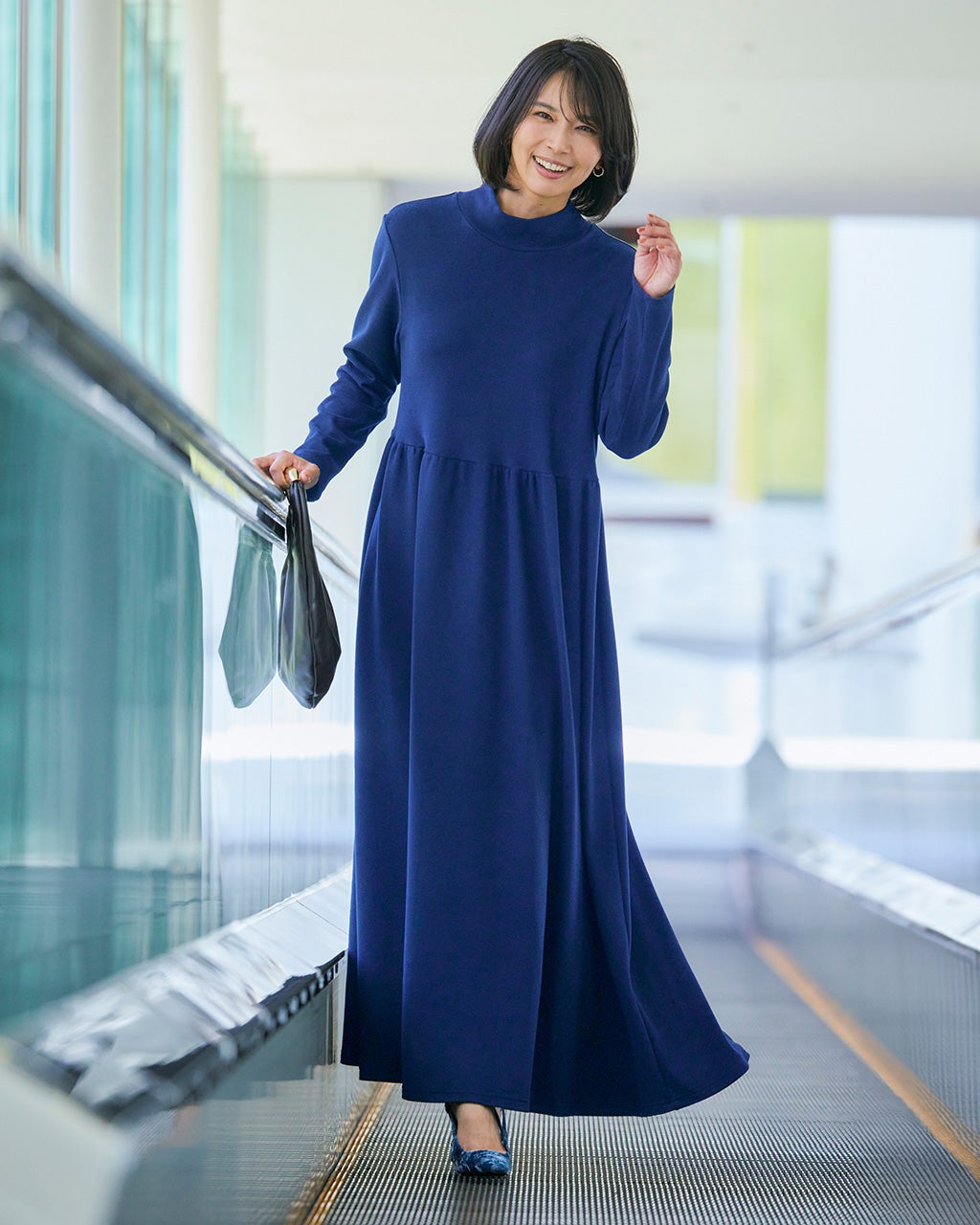 ウール混ストレッチ・ウエストギャザーワンピース/DoCLASSE