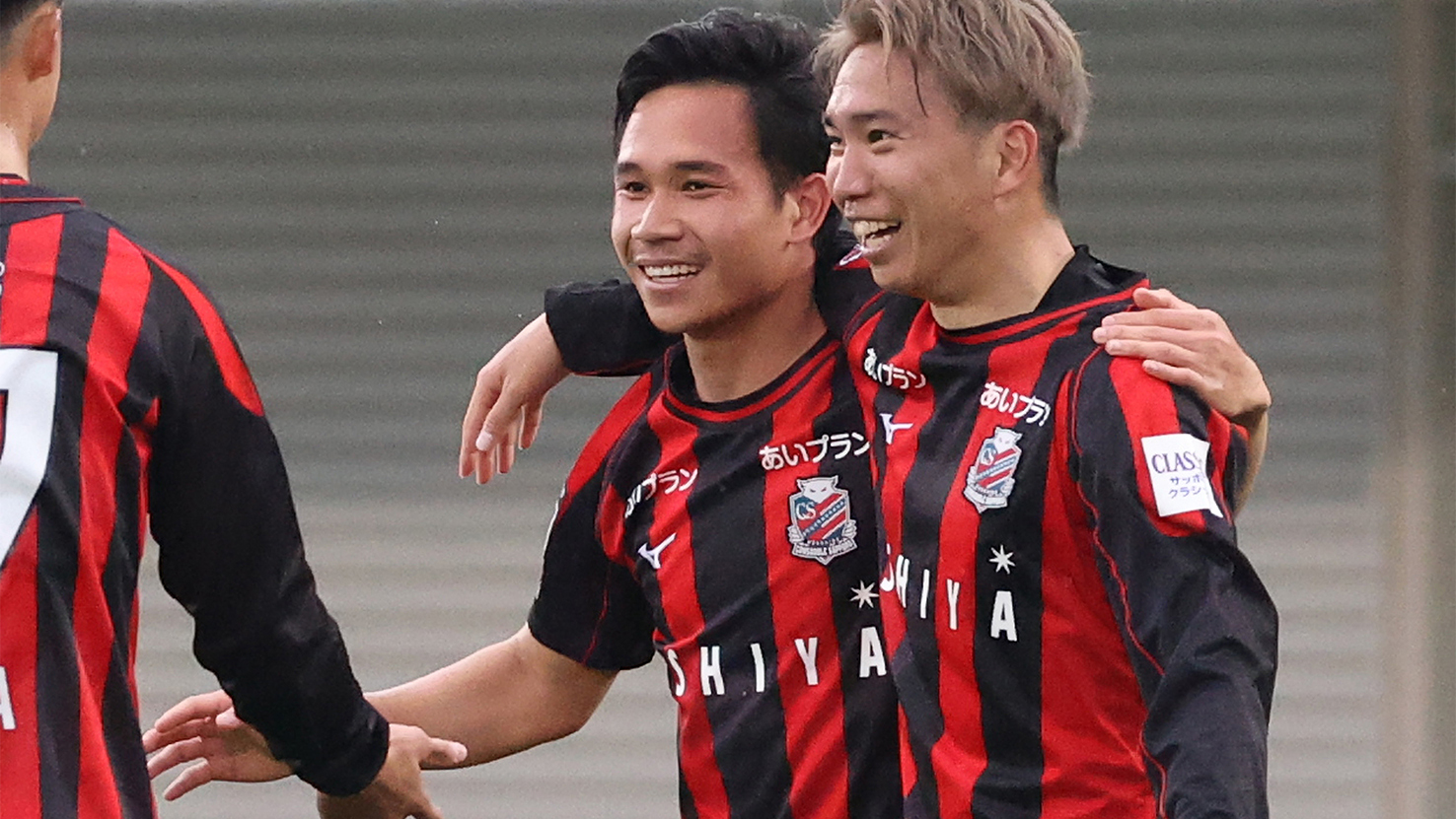 タイの代表活動から合流した札幌MFスパチョーク 英雄チャナティップの