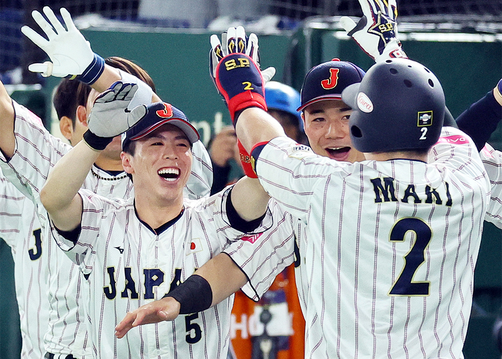 侍ジャパンの〝代走の切り札〟五十幡亮汰 バックネット裏で観戦した1