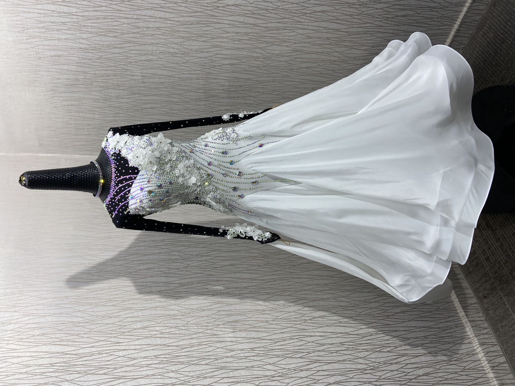 社交ダンスドレス・モダンドレス・オーダーメイド対応（競技・デモ用