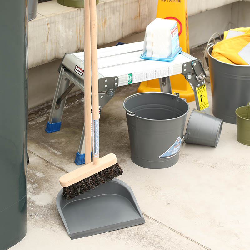 DULTON ONLINE SHOP | DUSTPAN & BROOM GRAY(GRAY): ホーム用品