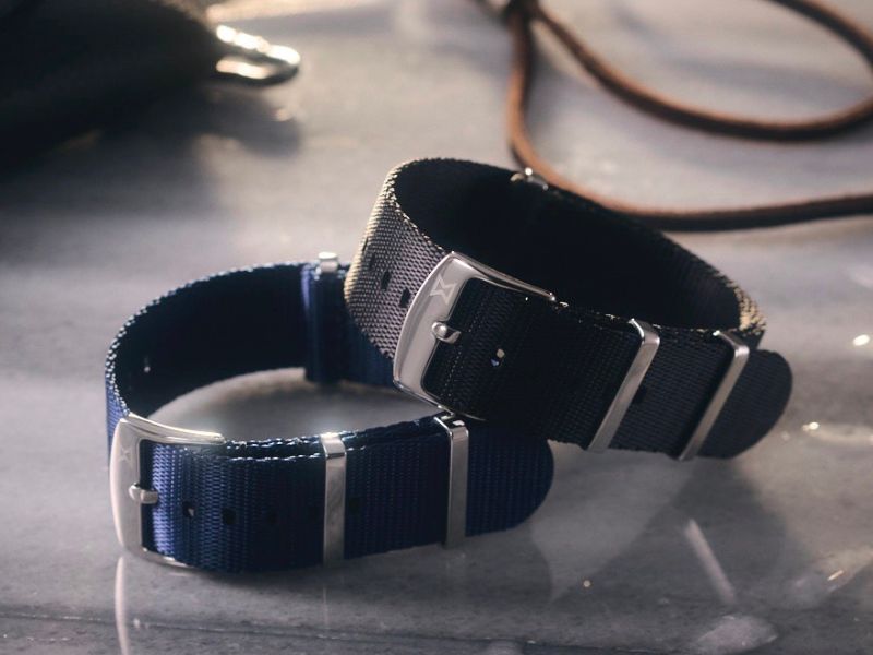 オリジナルウォッチロールが新発売 | EDOX日本公式サイト