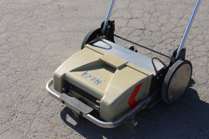 中古手押し掃除機（ロールスイーパー）EXEN ES-2RA エルピダあおば