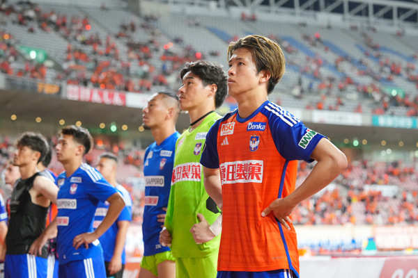 長谷川元希にはアイデアがある。アルビレックス新潟MFは悔しさも怒りも
