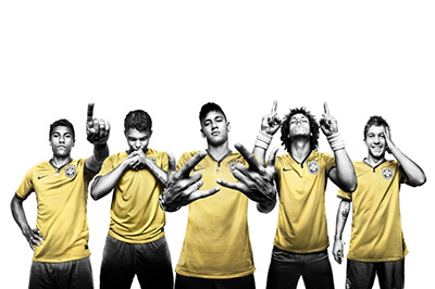 NIKEがサッカー・ブラジル代表の新ユニフォームを発表 - シンプルで