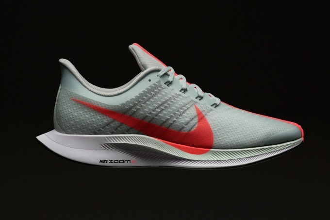 ナイキのランニングシューズ「ナイキ ズーム ペガサス ターボ」日々の