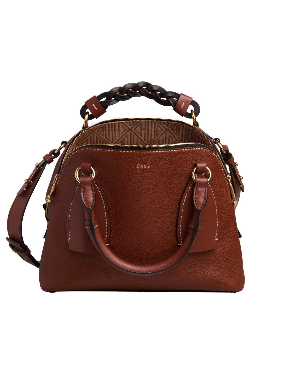 クロエ“カール・ラガーフェルド”のモノグラムを復刻した新作バッグ