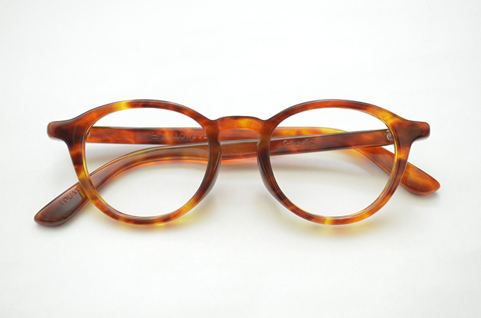 50万円も納得、オールべっ甲フレームの受注会開催 - ファッションプレス
