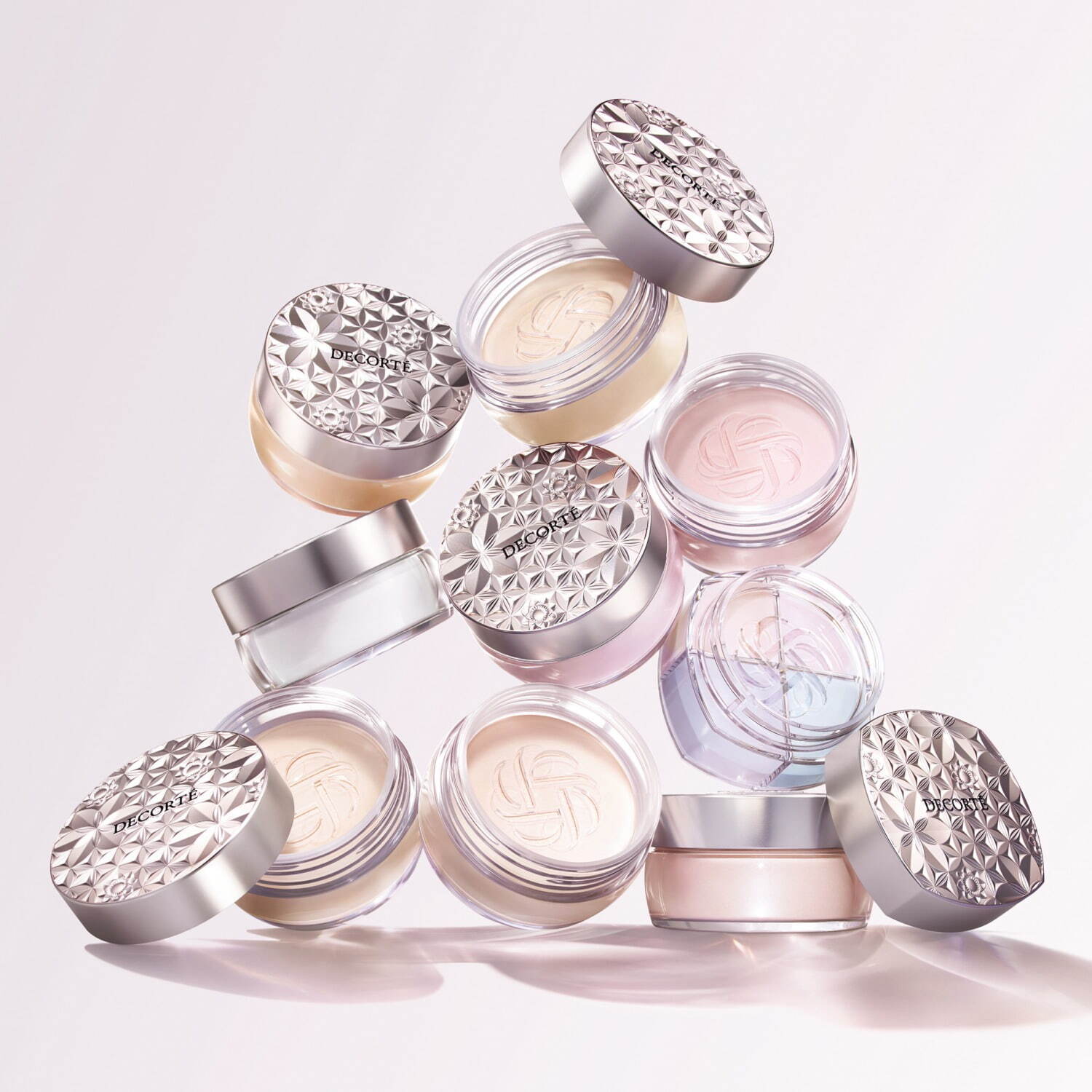 コスメデコルテの名品コスメ「ルース パウダー」24年春に進化、“輝く