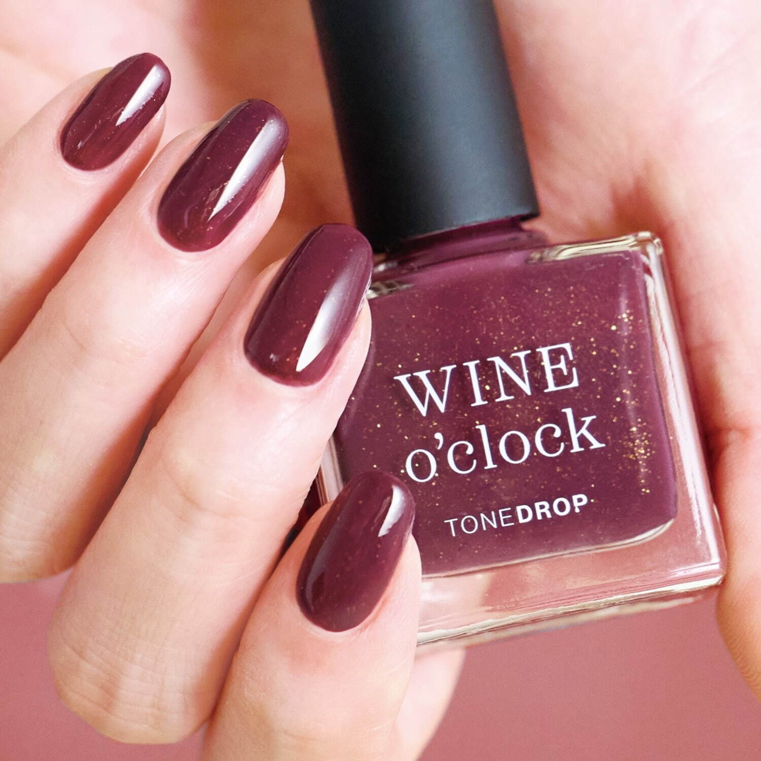 トーンドロップ23年冬“繊細ラメが煌めく”ニュアンスカラーネイル