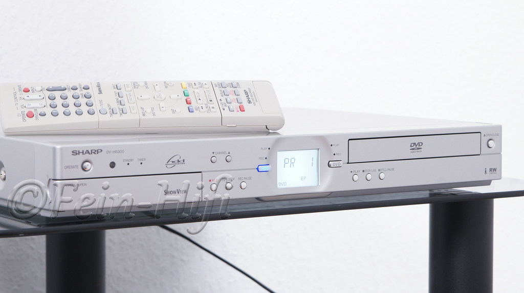 Sharp DV-HR300 DVD- & Festplatten-Recorder 80GB