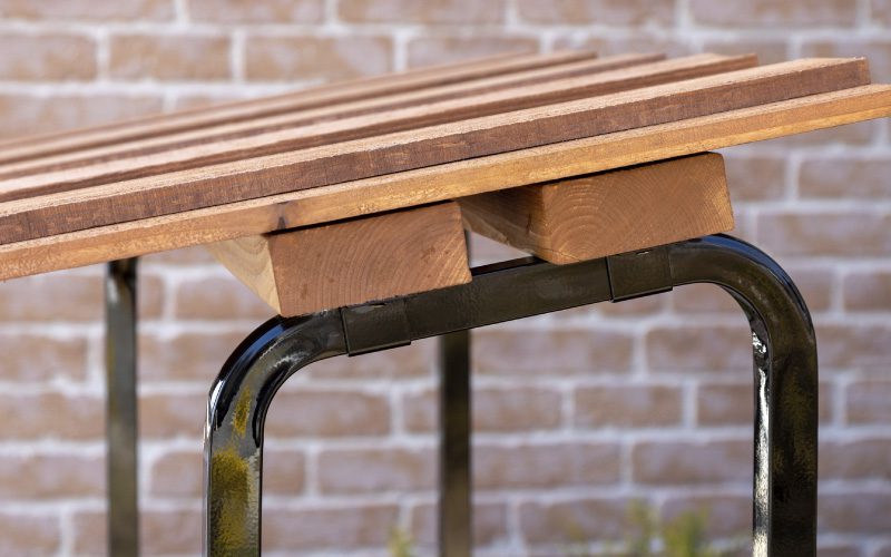 2×4ログラック 40cm薪用（スライド）｜製品を見る｜薪⽕の総合商社