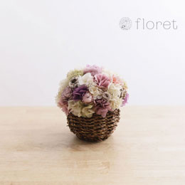 プリザーブドフラワーカゴアレンジ（ピンク系）｜フラワーギフト・花の