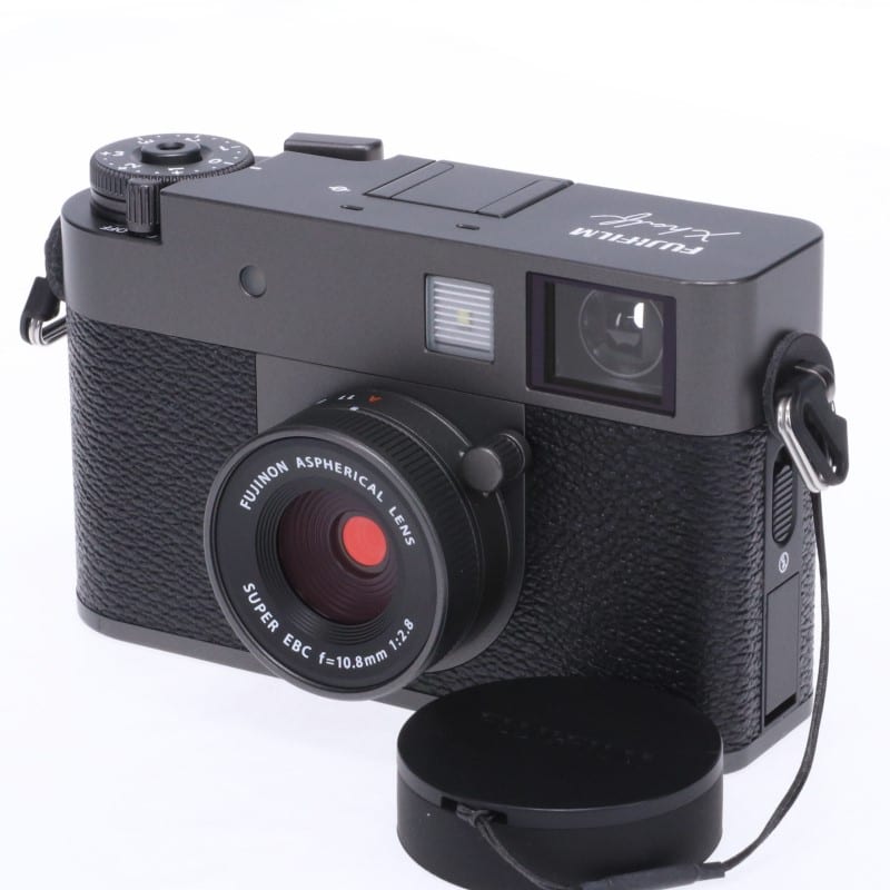 富士フイルム X half (FUJIFILM X-HF1) チャコールシルバー 中古