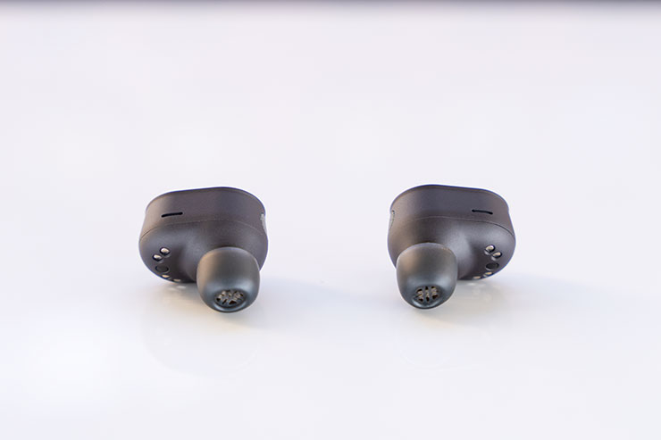 DEVIALET GEMINI II レビュー | ドライで明瞭サウンドの高品位な