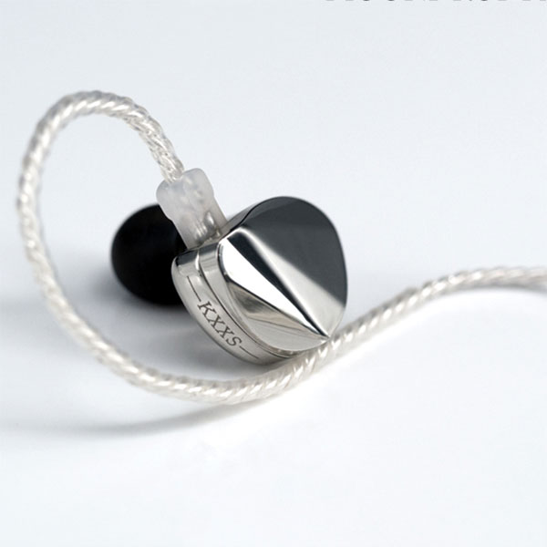 水月雨（MoonDrop） KXXS 買取価格｜フジヤエービック