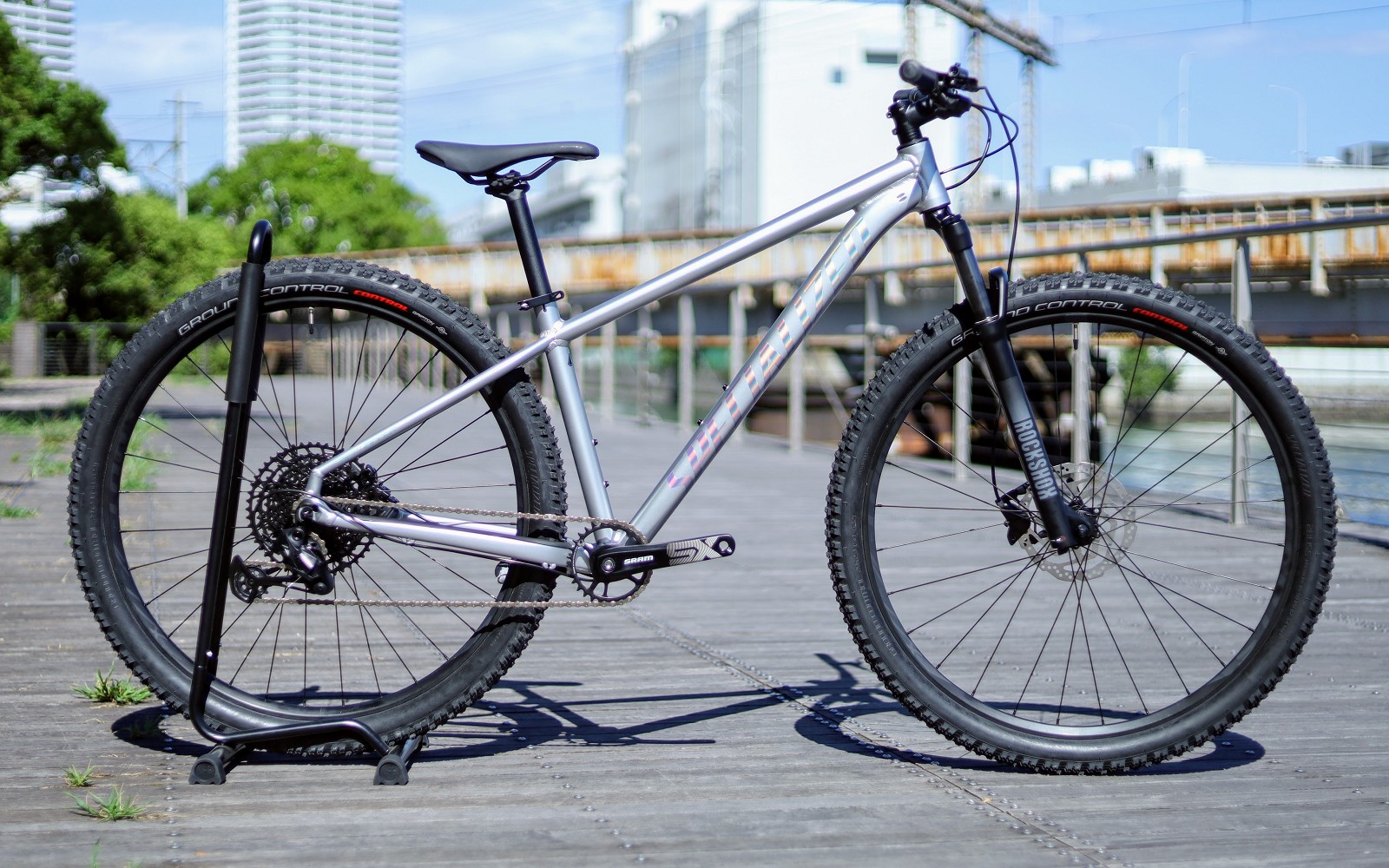 最高の入門バイク！SPECIALIZED ROCKHOPPER | 風魔横浜｜横浜市のMTB