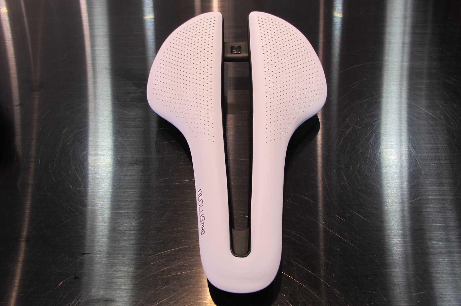 Bontrager(ボントレガー)のショートサドル Aeolus Pro/Elite