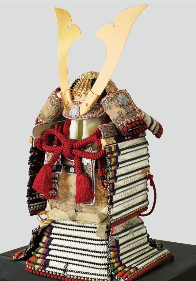 五月人形・国宝模写鎧飾り 白糸威褄取 四分之一大鎧 No321C