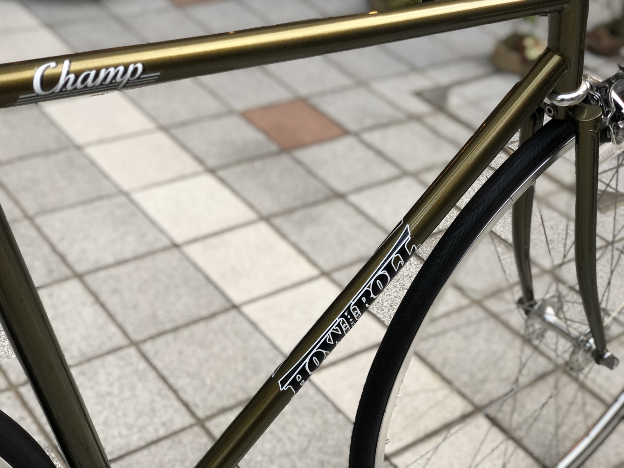 競輪色強めのピストバイク、HOW I ROLL 【Champ】入荷しました