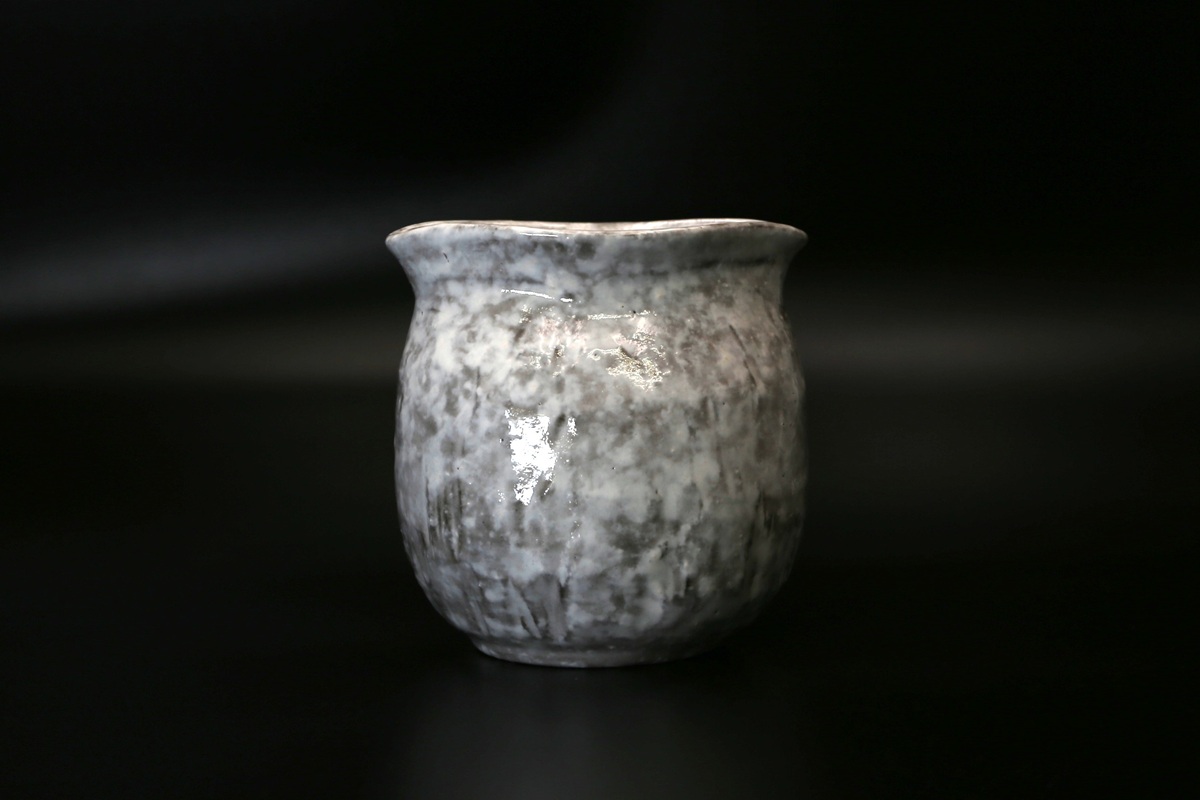 雲井窯 きまぐれ 雪紋 内黒 三合 ご飯鍋-歌舞伎ナイフ