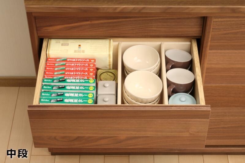 カリモクのキッチンボードでおしゃれな北欧インテリアに！おすすめの