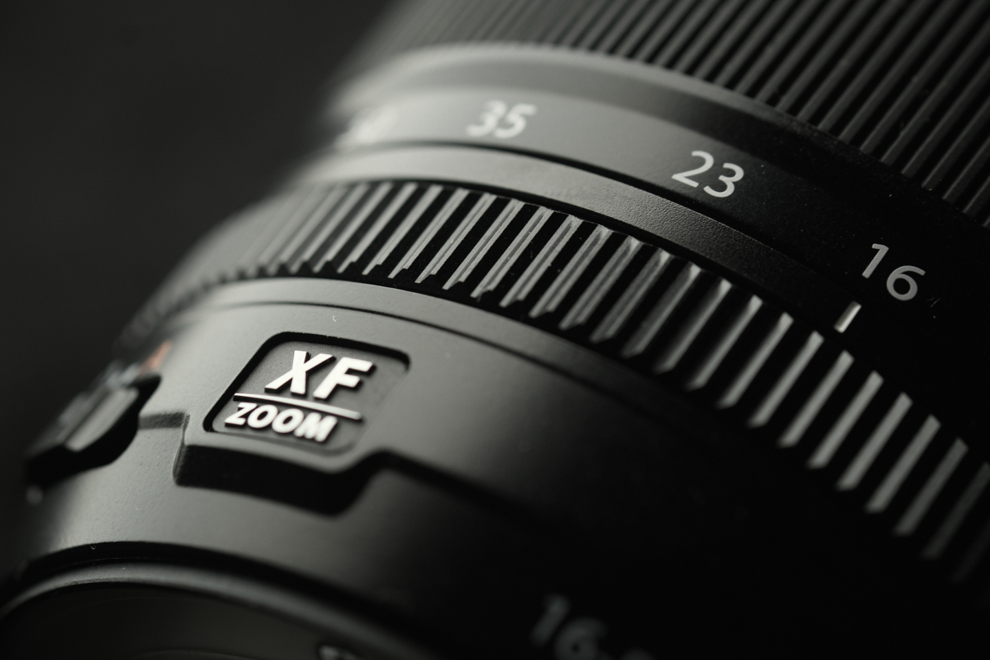 富士フイルム XF16-50mmF2.8-4.8 R LM WR レビュー｜未来を見据えた