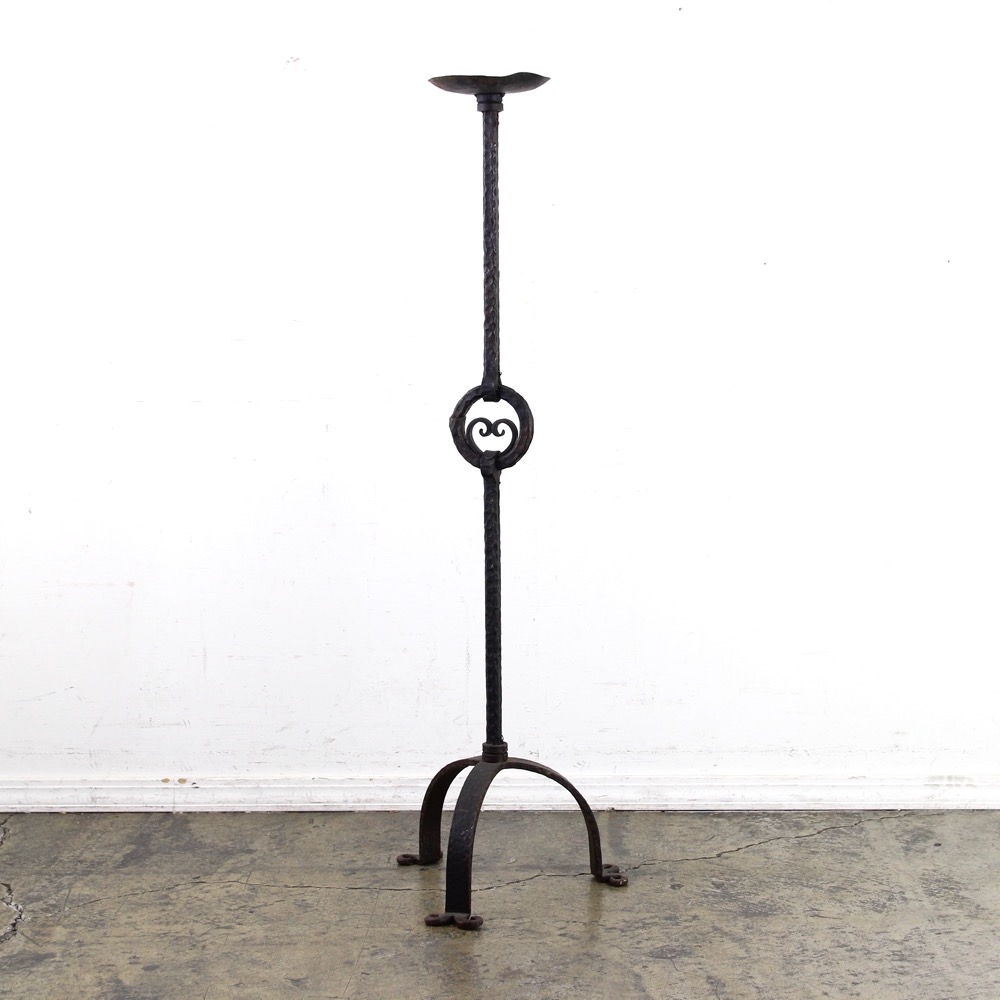 イギリス アンティーク アイアン キャンドルスタンド | キヤアンティークス