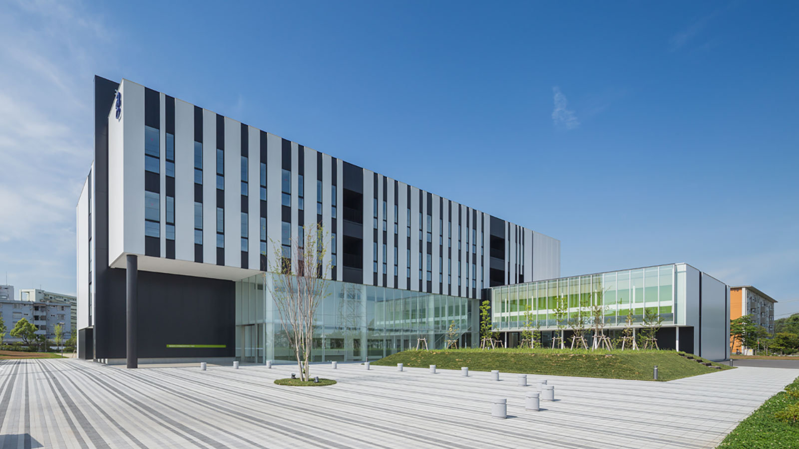 獨協医科大学附属看護専門学校三郷校｜[医療・福祉][教育・研究