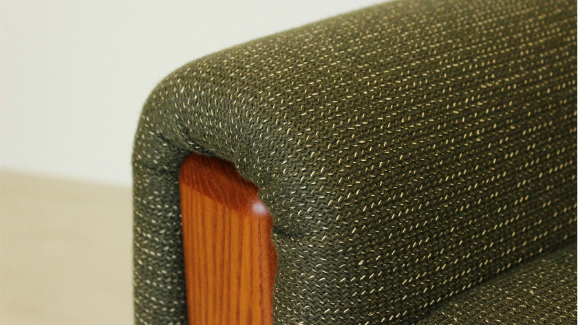 ファブリックとウッドのバランスに申し分なし！ビーチクロスを使用した