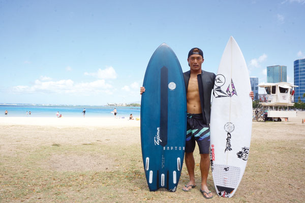 田嶋鉄兵の大人がハワイではじめる最高に楽しいサーフィン・ボードが
