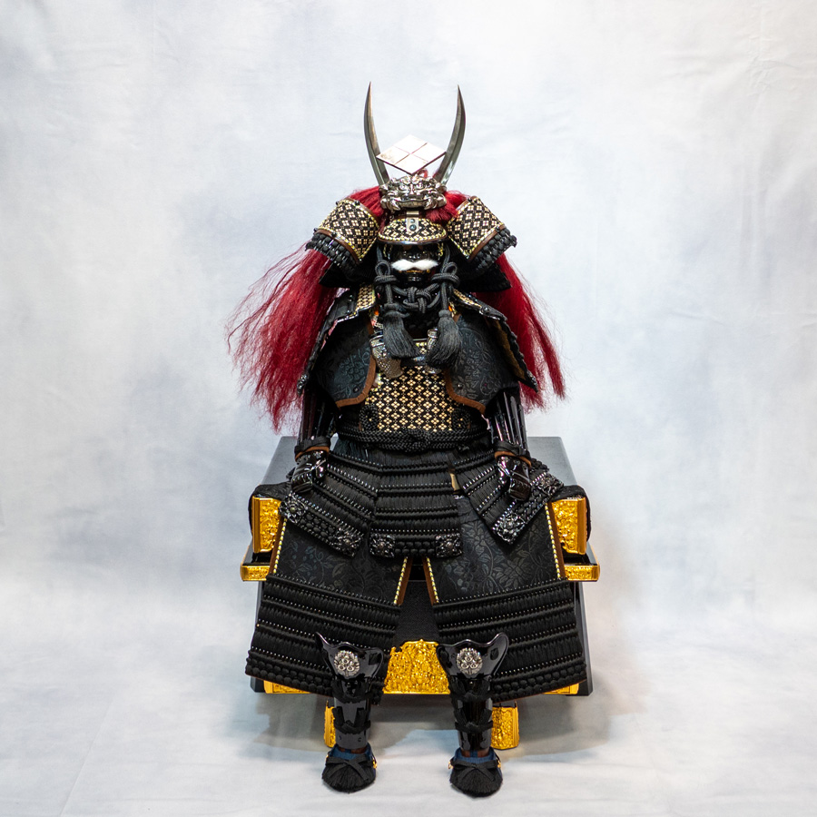 大越忠保作 甲州印伝 武田信玄公7号鎧 黒王セット | 人形専門店