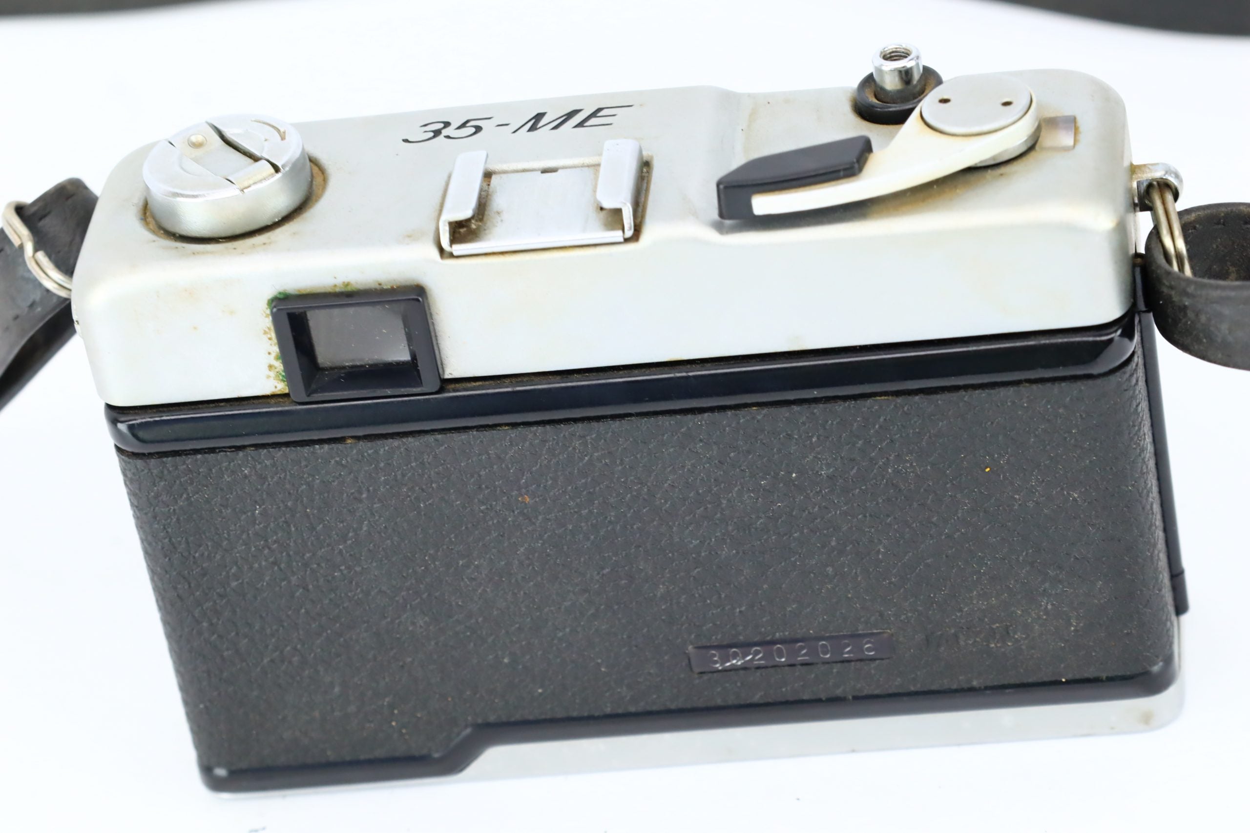 Yashica 35-ME met Yashinon 38mm 1:2.8 lens – Hard to Find Camera Store