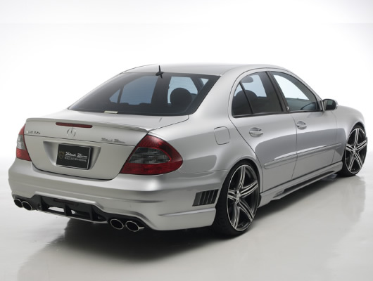 ベンツEクラスセダン W211後期 スポーツライン ブラックバイソン