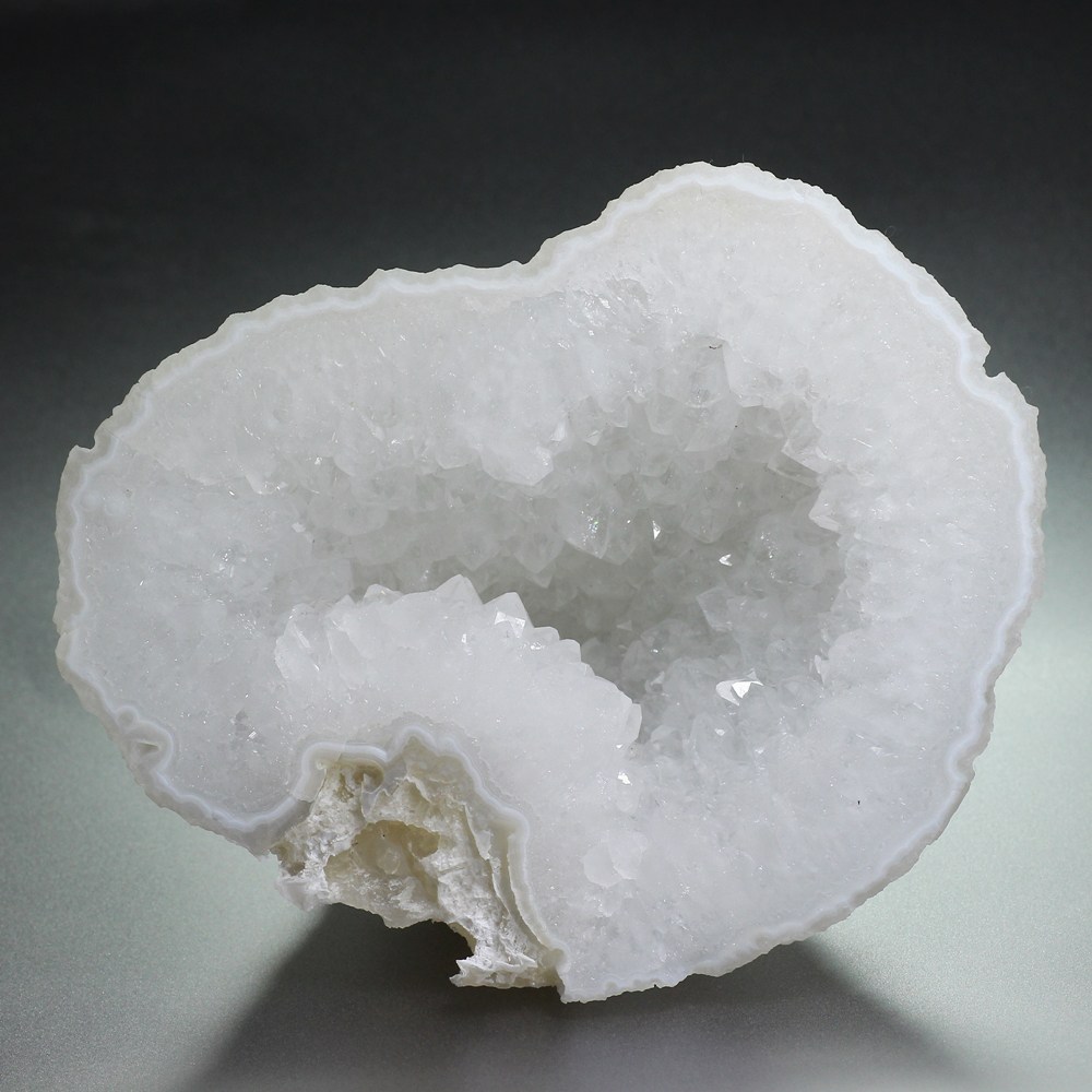 インド/カルール産]ホワイトアメジストクラスター/原石（ジオード