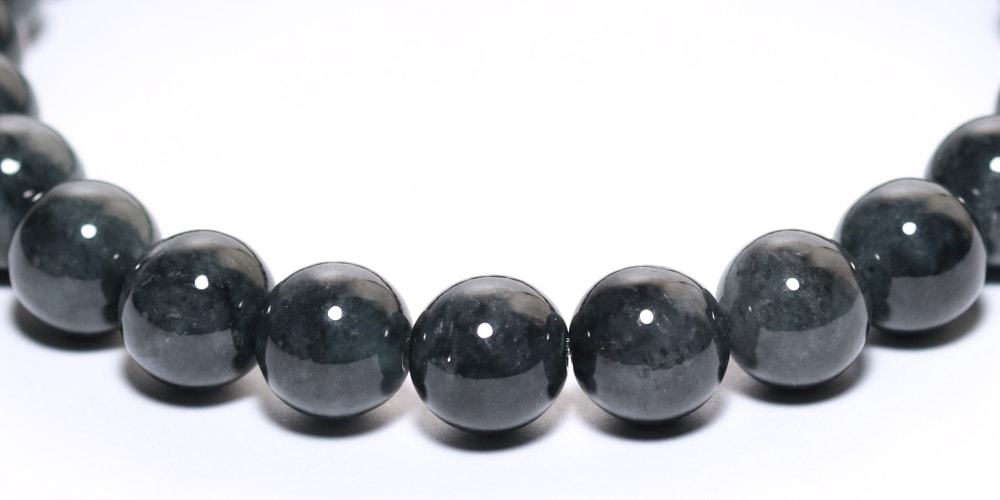 高品質]ミャンマー産天然黒翡翠ブレスレット（約8.5mm玉・グレー色