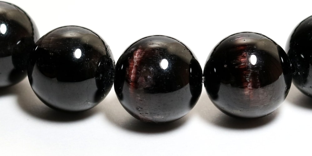 希少・高品質+]ブラックレッドキャッツアイトルマリンブレスレット（約