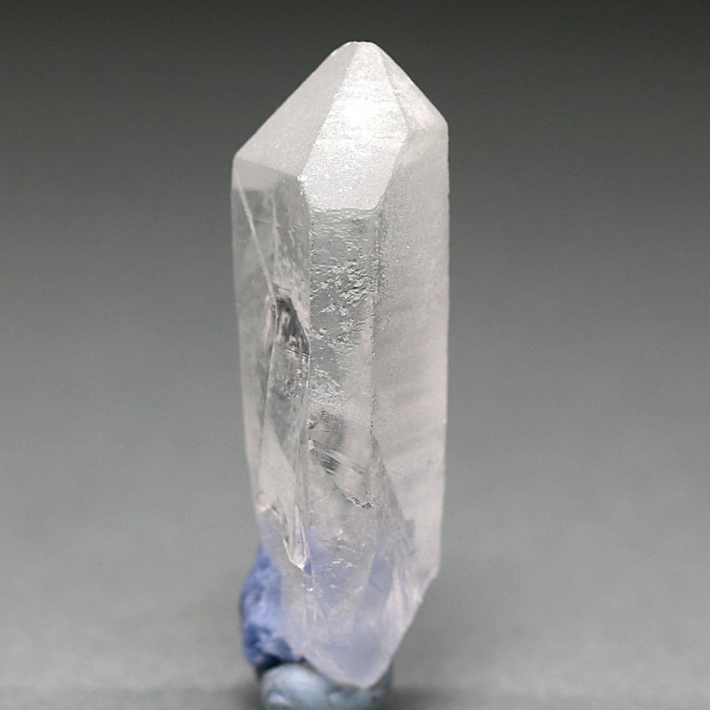 特別価格]ブラジル産デュモルチェライトインクォーツ原石ナチュラル