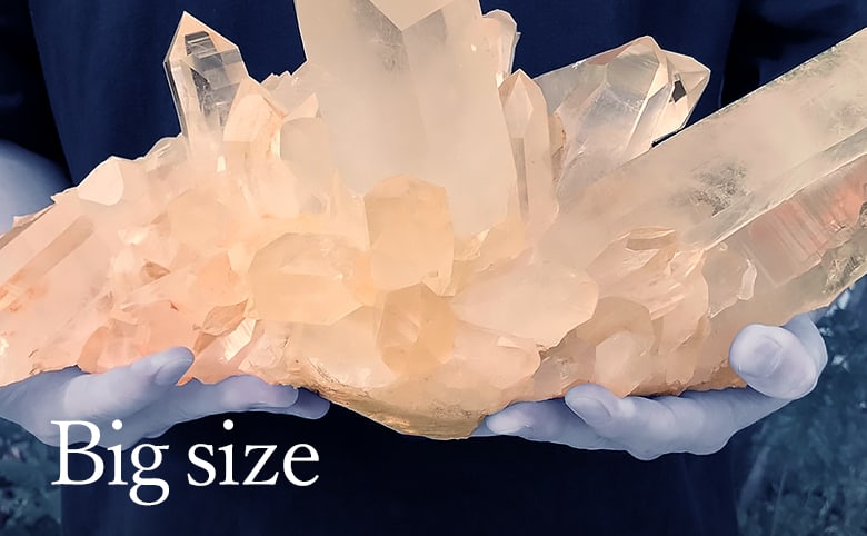 貴重な特大サイズ、大型水晶原石 - 埼玉県吉川市の天然石専門店・水晶