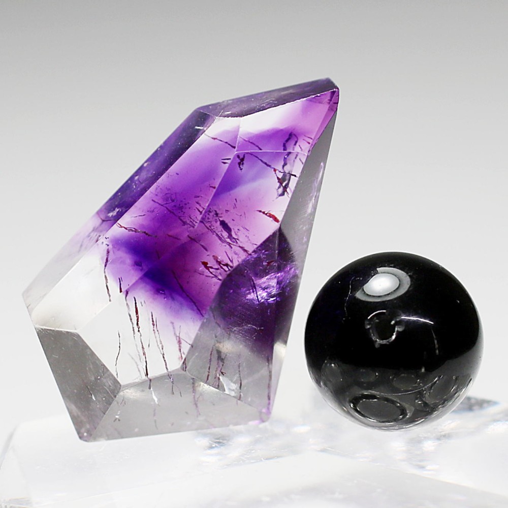 マダガスカル産]アメジストエレスチャルフリーカット（アメジスト