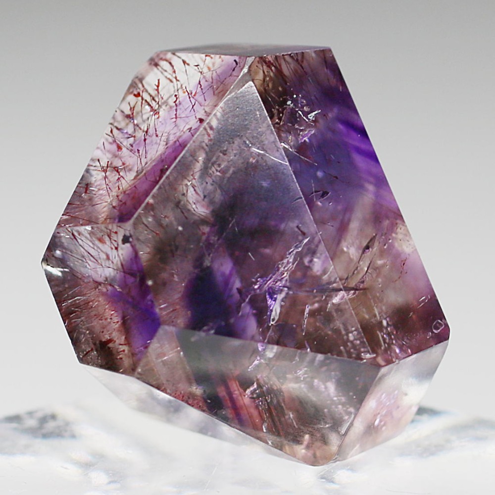 マダガスカル産]アメジストエレスチャルフリーカット（アメジスト