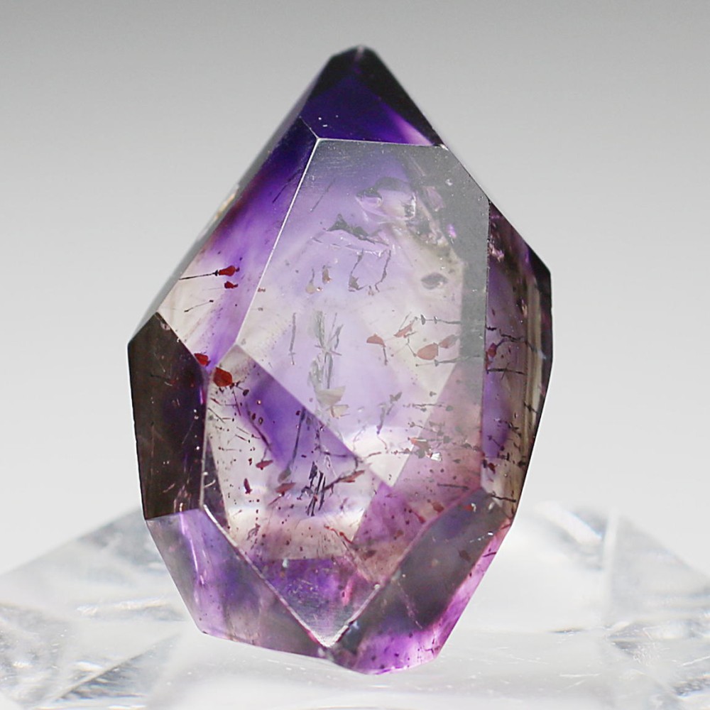 マダガスカル産]水入りアメジストエレスチャルフリーカット