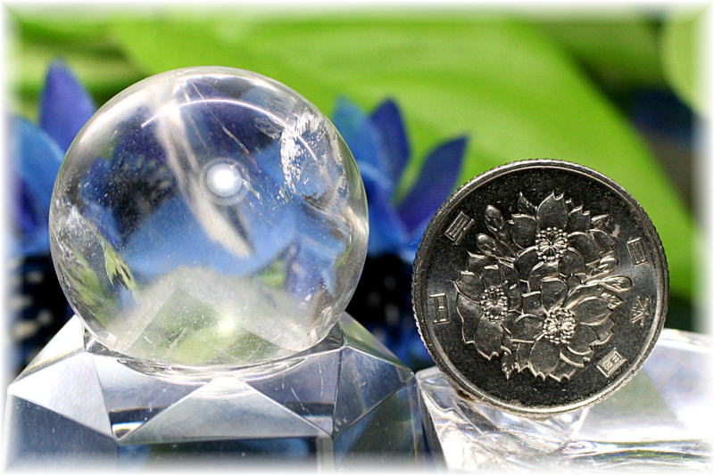 高品質]ファントムレインボー水晶丸玉/アイリスクォーツスフィア（27.7