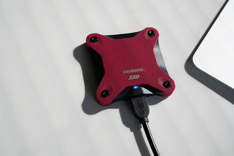 SSPH-UTシリーズ | USB 3.2 Gen 1（USB 3.0）／2.0対応ポータブルSSD