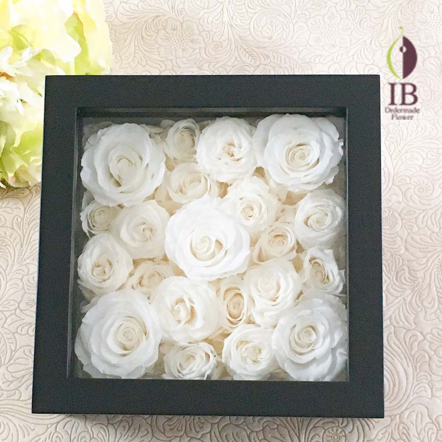 白バラ21輪入りフレーム210629n | ブリザーブドフラワーのオーダー