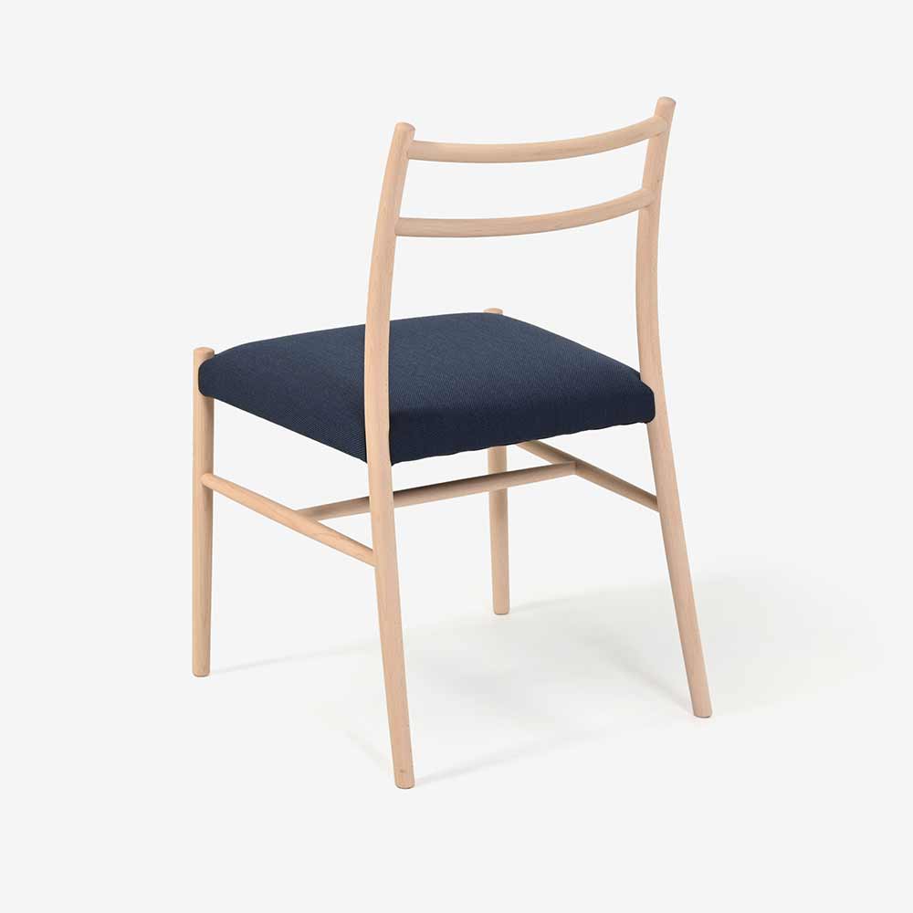 秋田木工 ダイニングチェア「ルフト」ブナ材白木塗装 張地 布#スチール