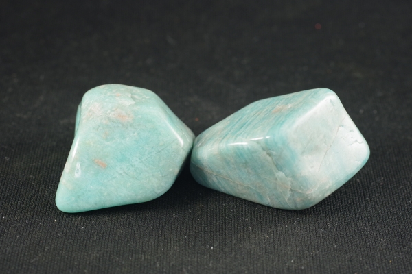 雲母共生 アクアマリン原石 207g 天然石販売 名取貴石 天然石