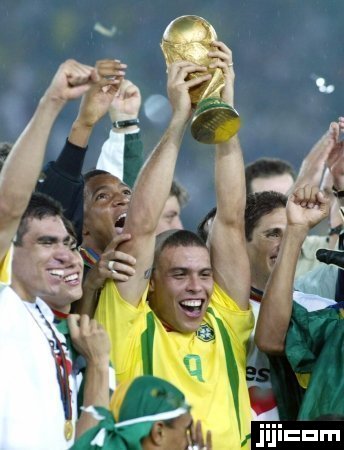 ロナウド（ブラジル） 2002年日韓大…：ワールドカップ得点王列伝