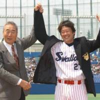 古田敦也（ヤクルト） 2005…：今昔「安打製造機」 2000安打