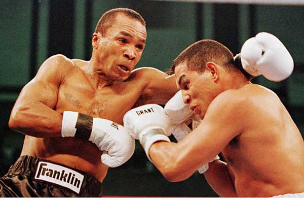 シュガー・レイ・レナード（米国）＝5階級 ウエ…：複数階級制覇